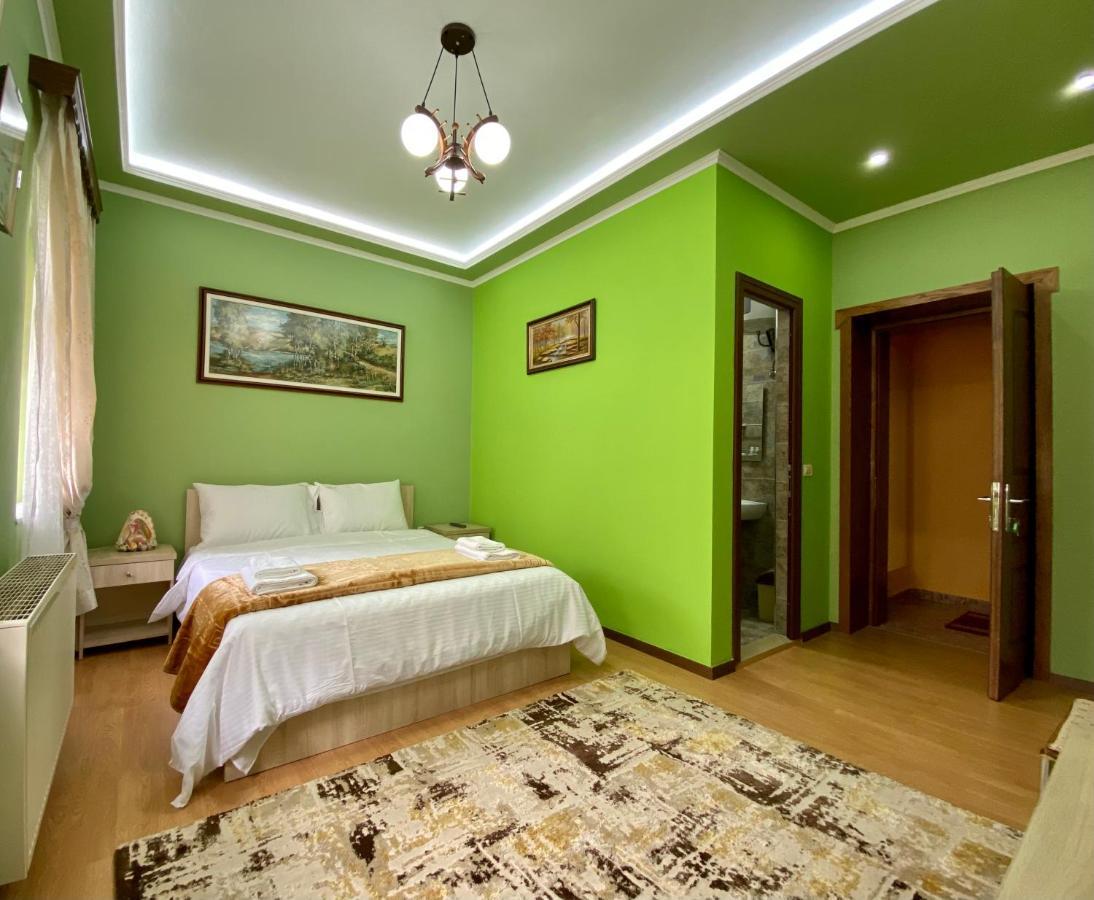 Vila A Hotel Korce Bagian luar foto
